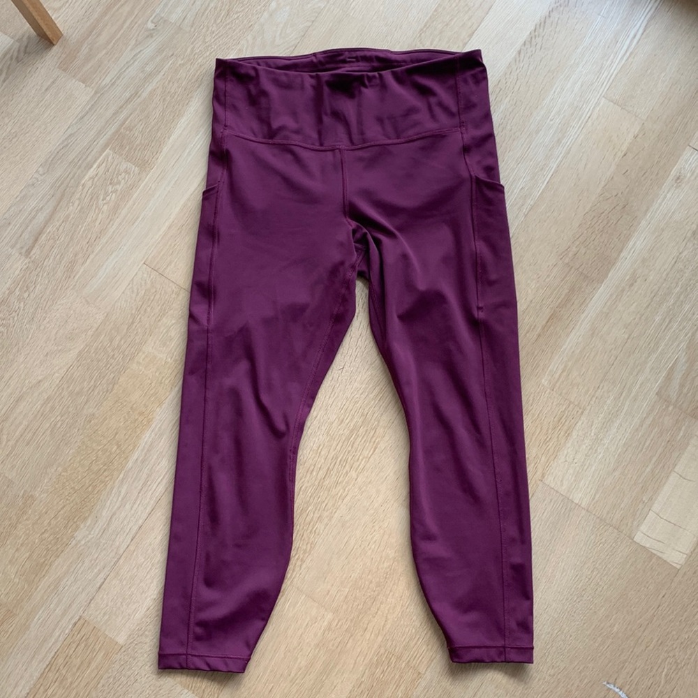 Athleta Ultimate Stash Pocket 7/8 Tight